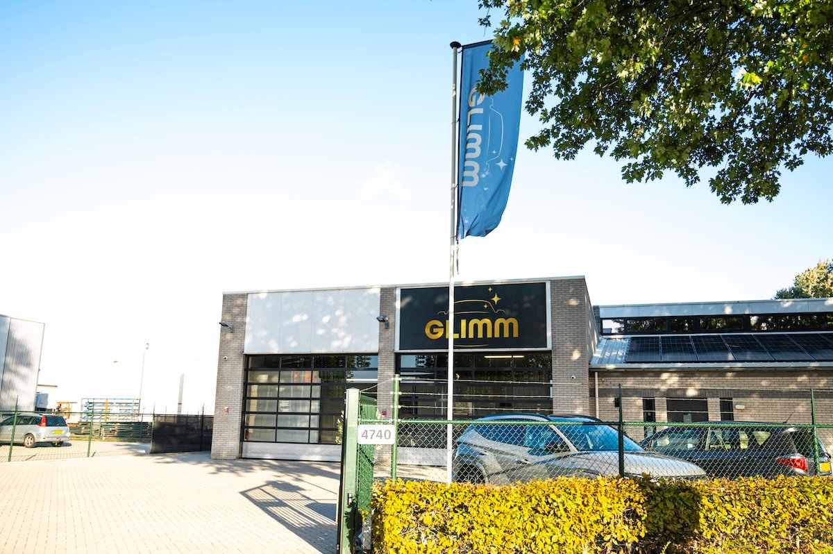 Vertrouw op glimm auto detailing voor een complete verzorging van uw auto, inclusief dieptereiniging en lederbehandelingen.